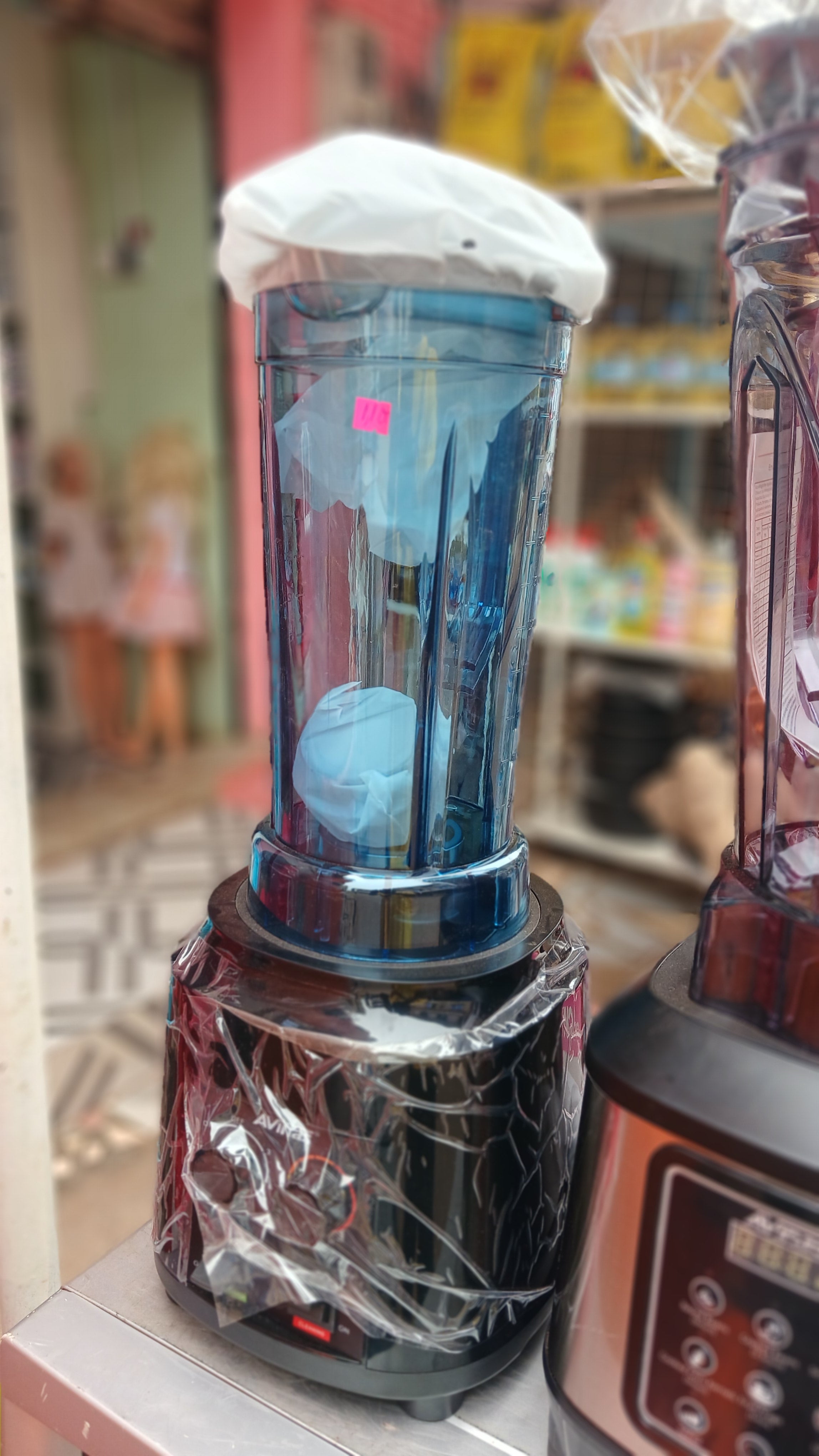 Avinas commercial food processor/blender.
