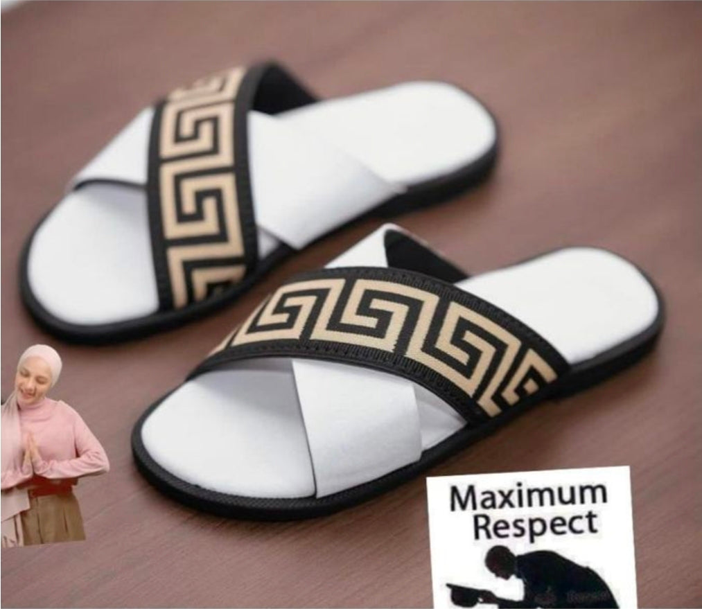 Men leather slippers-white