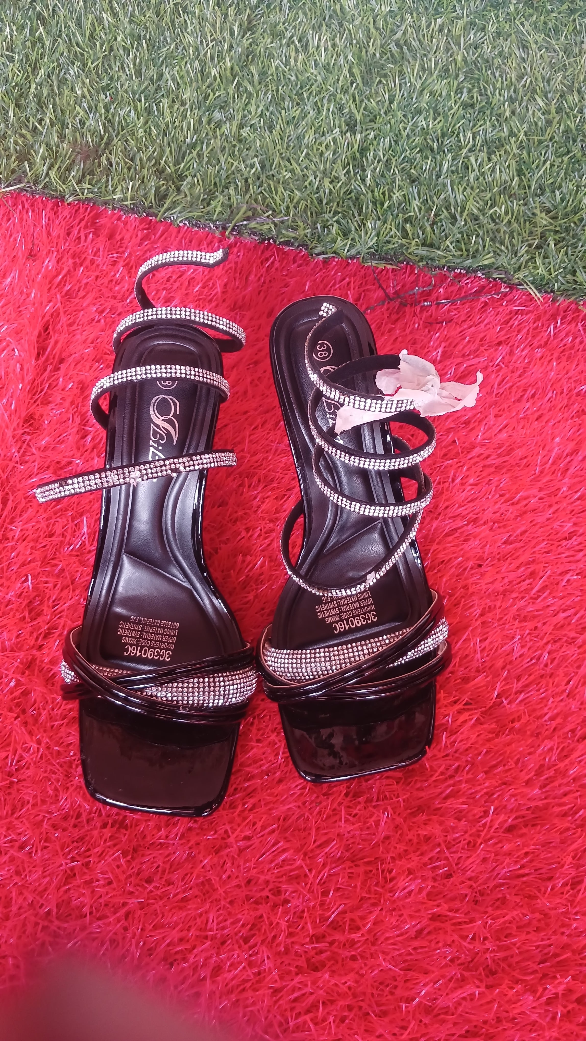 women's high-heeled sandals-black